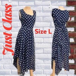♥️ JUST CLASS SZ L Navy Polka Dot Dress w tie Belt Sharkbite hemline Barely Worn